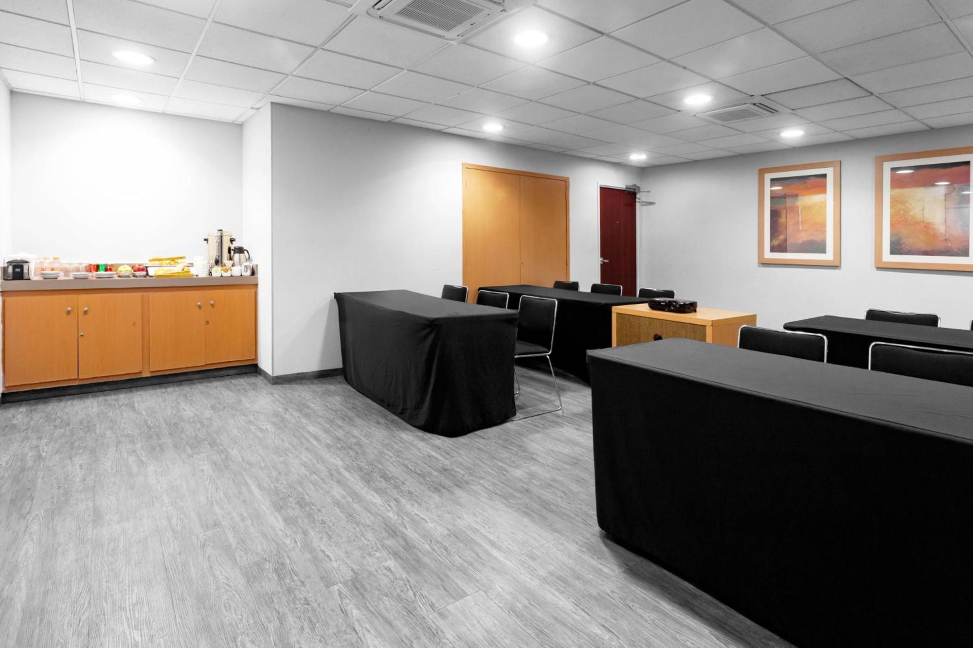 City Express By Marriott Celaya Parque Εξωτερικό φωτογραφία