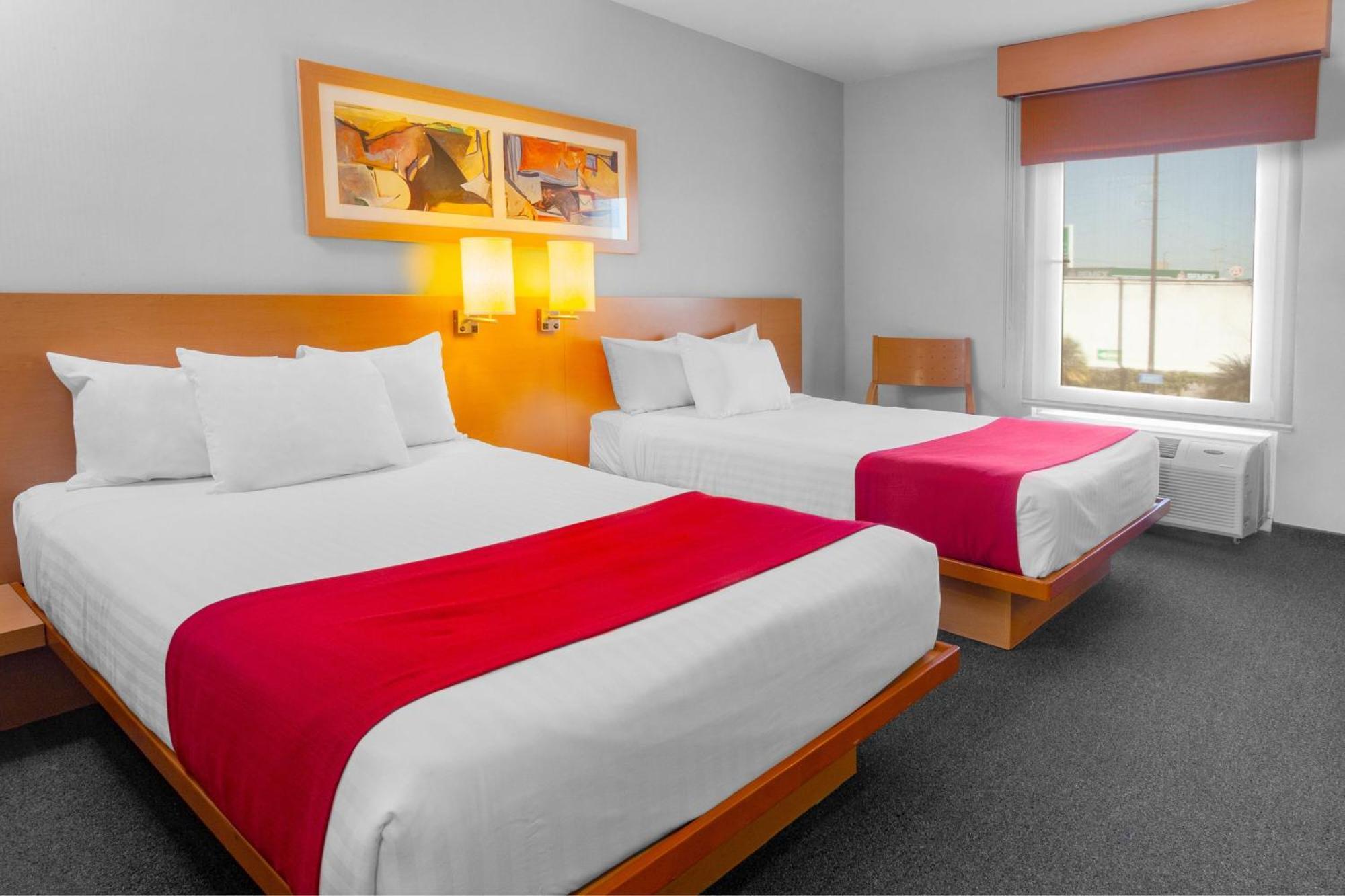 City Express By Marriott Celaya Parque Εξωτερικό φωτογραφία